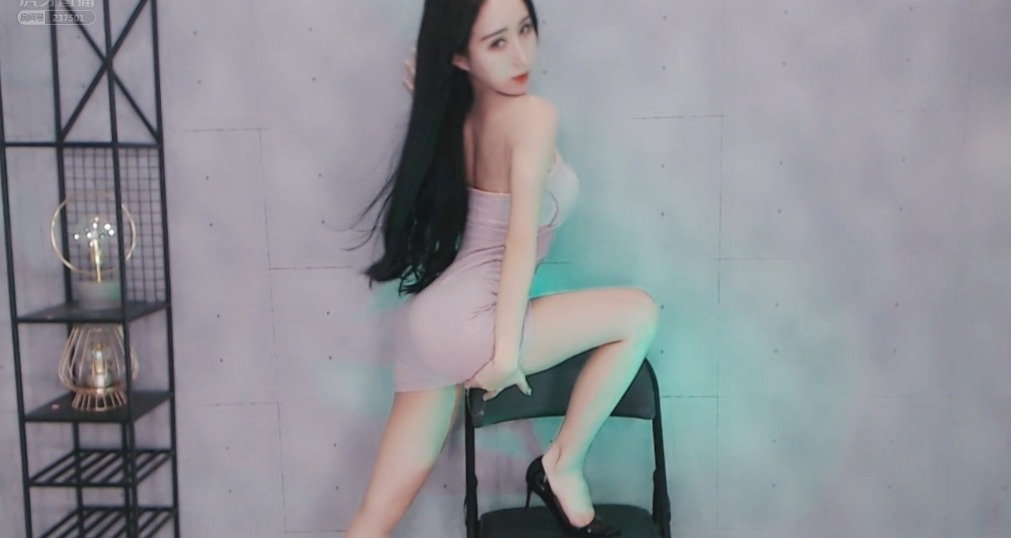 虎牙RDVIKI性感热舞直播录像视频2019082609|阿里舞台